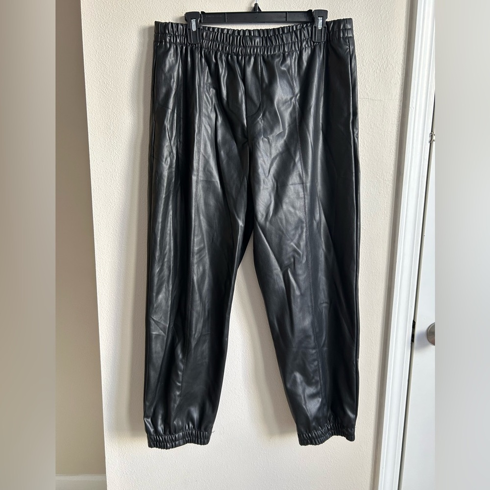 ZARA High Rise Faux Leather Pull On Elastic Waist Black Joggers Pants Size L